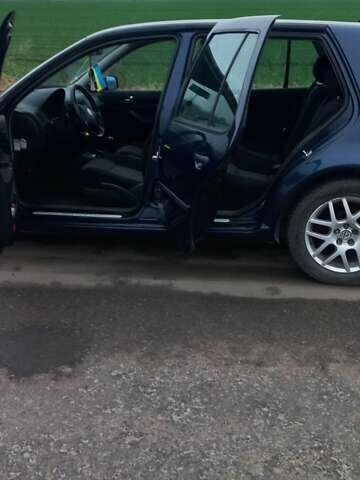 Синій Фольксваген Гольф, об'ємом двигуна 1.6 л та пробігом 220 тис. км за 4000 $, фото 2 на Automoto.ua