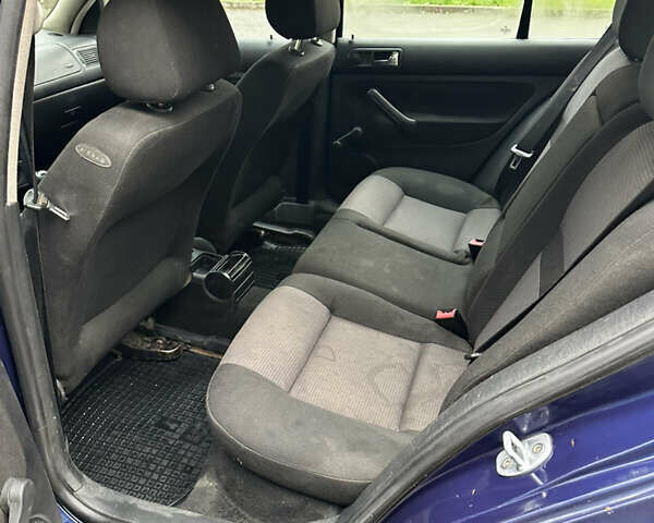 Синий Фольксваген Гольф, объемом двигателя 1.9 л и пробегом 337 тыс. км за 2850 $, фото 38 на Automoto.ua