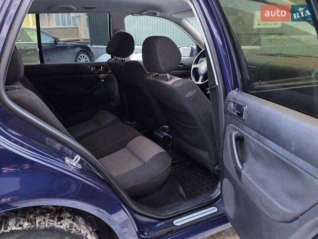 Синій Фольксваген Гольф, об'ємом двигуна 1.6 л та пробігом 253 тис. км за 3950 $, фото 27 на Automoto.ua