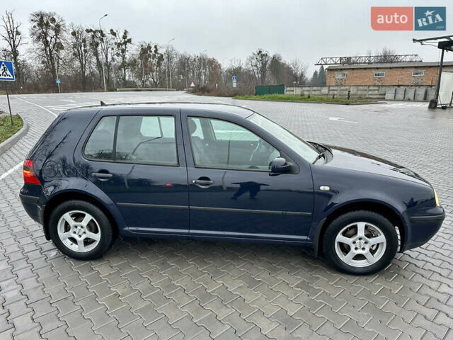Синий Фольксваген Гольф, объемом двигателя 1.39 л и пробегом 210 тыс. км за 4000 $, фото 23 на Automoto.ua