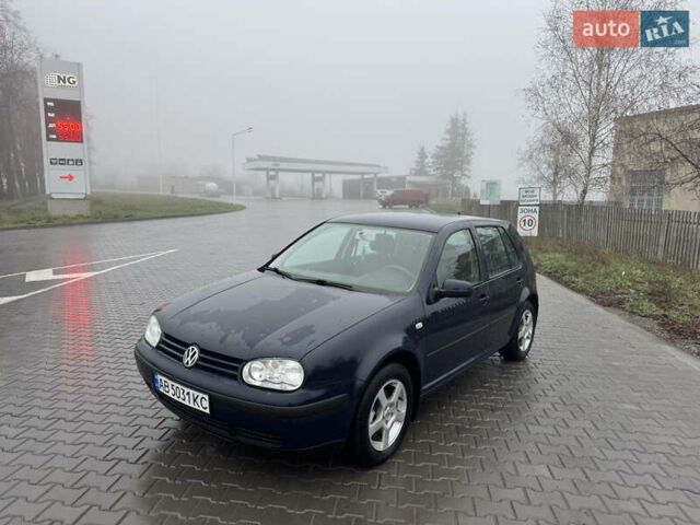 Синий Фольксваген Гольф, объемом двигателя 1.39 л и пробегом 210 тыс. км за 3450 $, фото 4 на Automoto.ua