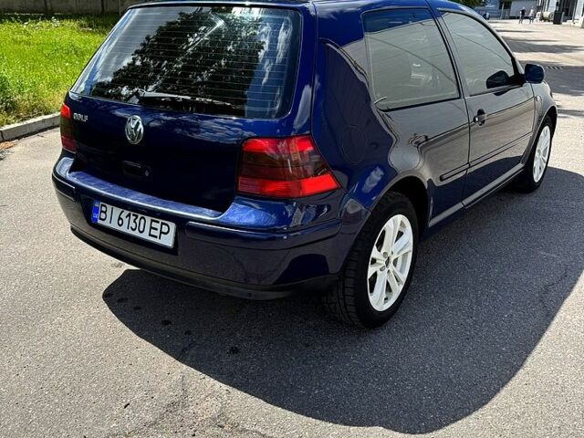 Синий Фольксваген Гольф, объемом двигателя 1.6 л и пробегом 259 тыс. км за 5000 $, фото 3 на Automoto.ua