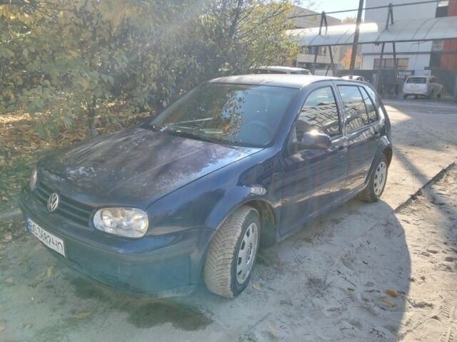 Синий Фольксваген Гольф, объемом двигателя 1.4 л и пробегом 245 тыс. км за 2950 $, фото 1 на Automoto.ua