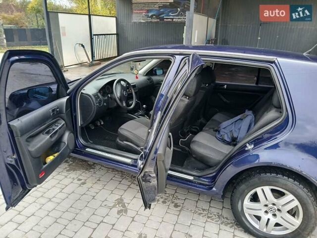 Синий Фольксваген Гольф, объемом двигателя 1.4 л и пробегом 238 тыс. км за 4300 $, фото 1 на Automoto.ua