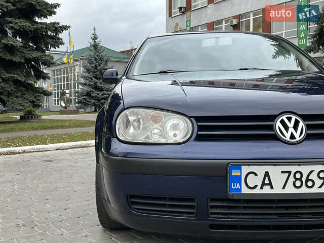 Синий Фольксваген Гольф, объемом двигателя 1.39 л и пробегом 233 тыс. км за 3850 $, фото 20 на Automoto.ua