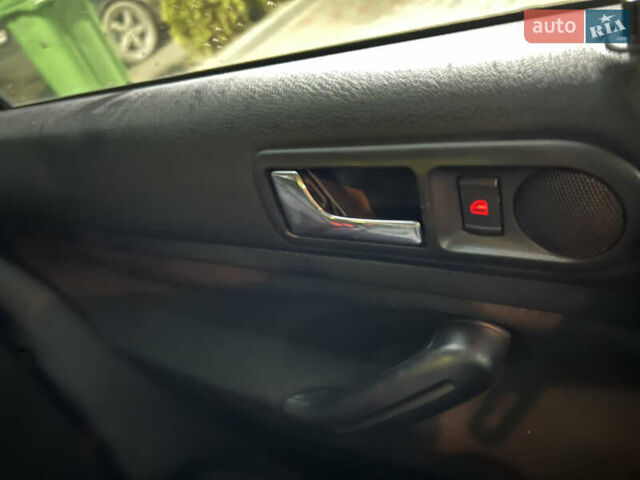 Синій Фольксваген Гольф, об'ємом двигуна 1.39 л та пробігом 169 тис. км за 4000 $, фото 29 на Automoto.ua