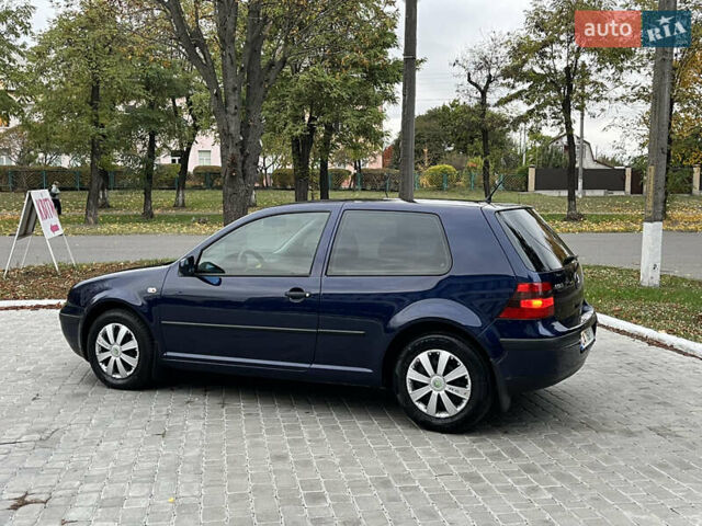 Синий Фольксваген Гольф, объемом двигателя 1.39 л и пробегом 233 тыс. км за 3850 $, фото 22 на Automoto.ua