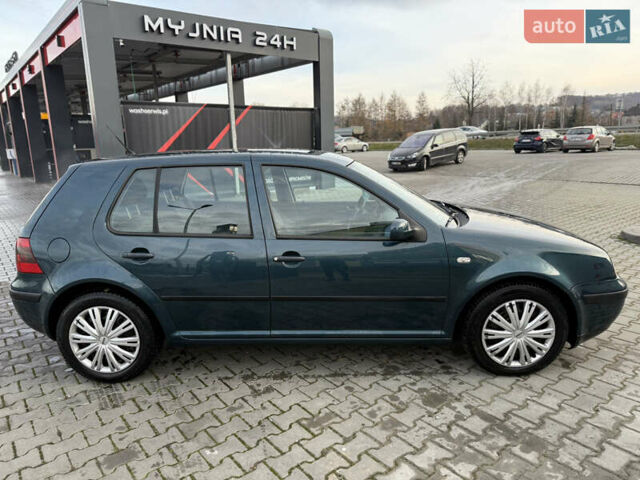 Синій Фольксваген Гольф, об'ємом двигуна 1.39 л та пробігом 216 тис. км за 3700 $, фото 12 на Automoto.ua