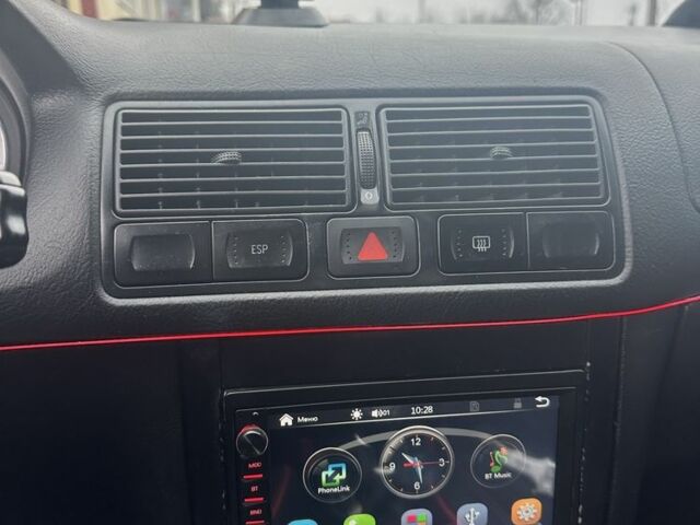 Синій Фольксваген Гольф, об'ємом двигуна 2 л та пробігом 250 тис. км за 4500 $, фото 3 на Automoto.ua