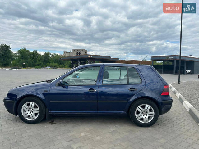Синий Фольксваген Гольф, объемом двигателя 1.39 л и пробегом 242 тыс. км за 4200 $, фото 2 на Automoto.ua