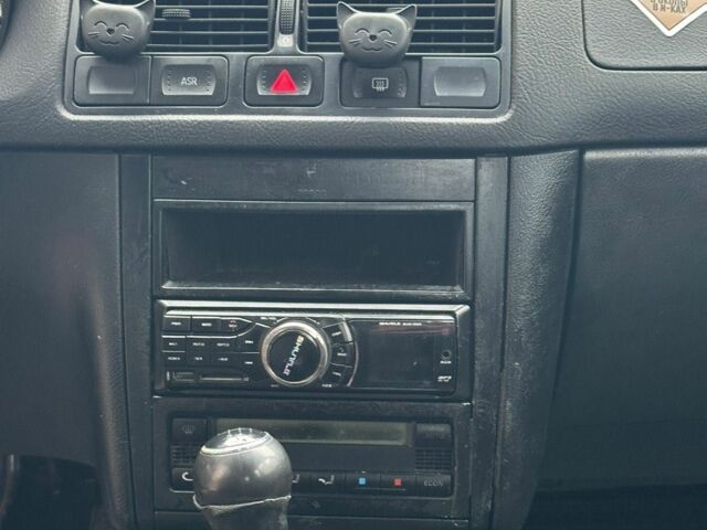 Синій Фольксваген Гольф, об'ємом двигуна 1.9 л та пробігом 260 тис. км за 2200 $, фото 7 на Automoto.ua