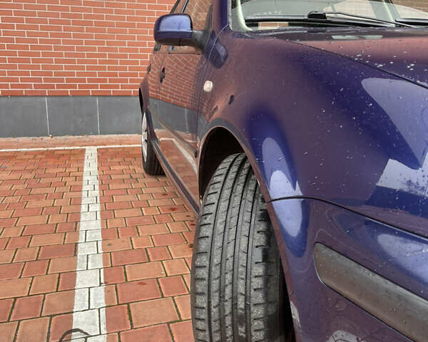 Синій Фольксваген Гольф, об'ємом двигуна 1.39 л та пробігом 410 тис. км за 3200 $, фото 2 на Automoto.ua