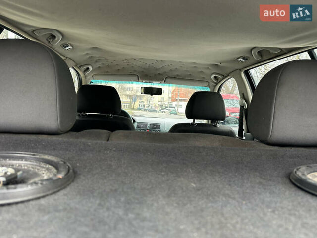 Синий Фольксваген Гольф, объемом двигателя 1.9 л и пробегом 337 тыс. км за 2850 $, фото 46 на Automoto.ua