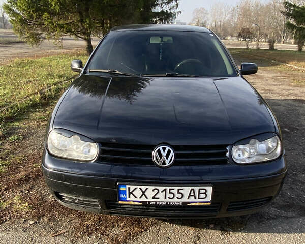 Синий Фольксваген Гольф, объемом двигателя 1.6 л и пробегом 380 тыс. км за 3500 $, фото 2 на Automoto.ua