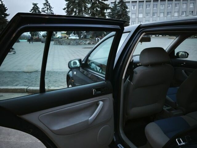 Синій Фольксваген Гольф, об'ємом двигуна 1.4 л та пробігом 355 тис. км за 3700 $, фото 7 на Automoto.ua