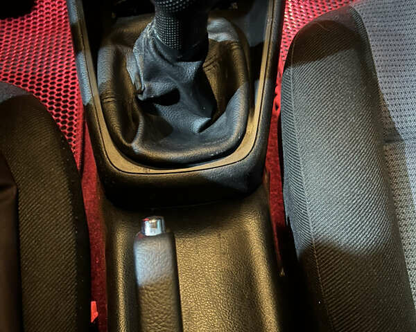 Синій Фольксваген Гольф, об'ємом двигуна 1.39 л та пробігом 169 тис. км за 4000 $, фото 37 на Automoto.ua