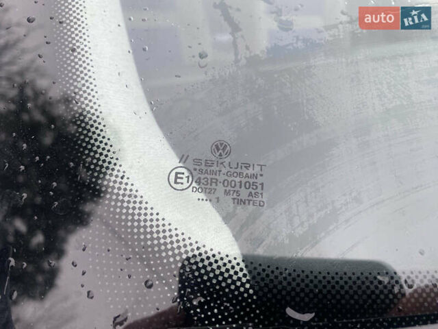 Синий Фольксваген Гольф, объемом двигателя 1.6 л и пробегом 226 тыс. км за 4800 $, фото 17 на Automoto.ua