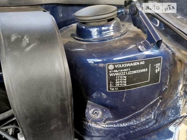 Синий Фольксваген Гольф, объемом двигателя 1.4 л и пробегом 186 тыс. км за 4300 $, фото 2 на Automoto.ua
