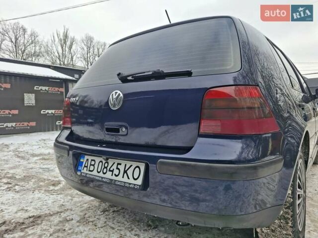 Синий Фольксваген Гольф, объемом двигателя 1.39 л и пробегом 285 тыс. км за 3200 $, фото 1 на Automoto.ua