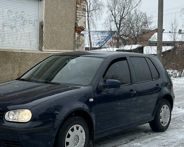 Синий Фольксваген Гольф, объемом двигателя 1.39 л и пробегом 223 тыс. км за 2950 $, фото 1 на Automoto.ua