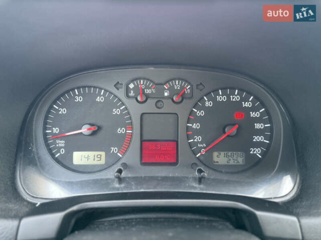 Синій Фольксваген Гольф, об'ємом двигуна 1.39 л та пробігом 216 тис. км за 3700 $, фото 7 на Automoto.ua