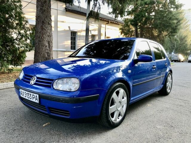 Синий Фольксваген Гольф, объемом двигателя 1.4 л и пробегом 274 тыс. км за 3850 $, фото 1 на Automoto.ua
