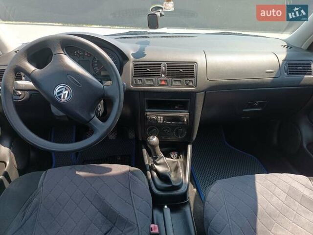 Синій Фольксваген Гольф, об'ємом двигуна 1.6 л та пробігом 182 тис. км за 4350 $, фото 5 на Automoto.ua