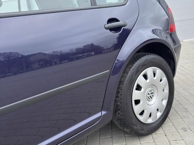 Синій Фольксваген Гольф, об'ємом двигуна 1.6 л та пробігом 99 тис. км за 5400 $, фото 12 на Automoto.ua