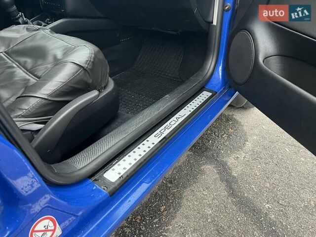 Синий Фольксваген Гольф, объемом двигателя 1.39 л и пробегом 218 тыс. км за 4200 $, фото 5 на Automoto.ua