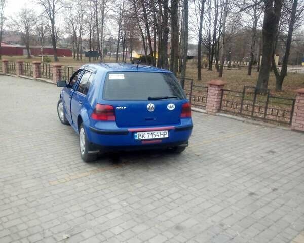 Синій Фольксваген Гольф, об'ємом двигуна 1.6 л та пробігом 320 тис. км за 4500 $, фото 1 на Automoto.ua