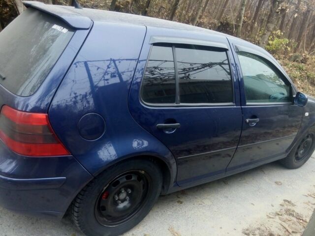 Синий Фольксваген Гольф, объемом двигателя 1.9 л и пробегом 87 тыс. км за 600 $, фото 1 на Automoto.ua