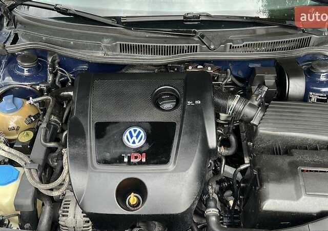 Синий Фольксваген Гольф, объемом двигателя 1.9 л и пробегом 398 тыс. км за 4600 $, фото 13 на Automoto.ua