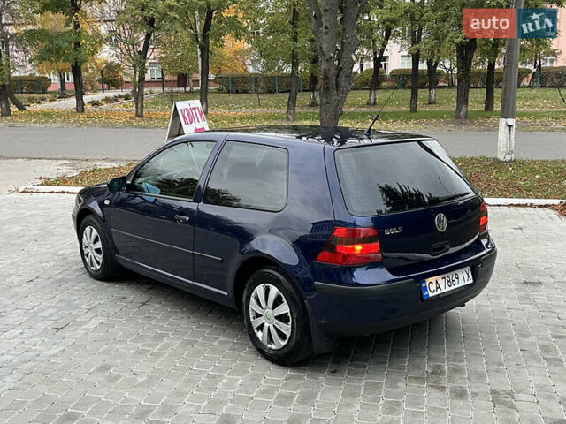 Синий Фольксваген Гольф, объемом двигателя 1.39 л и пробегом 233 тыс. км за 3850 $, фото 23 на Automoto.ua