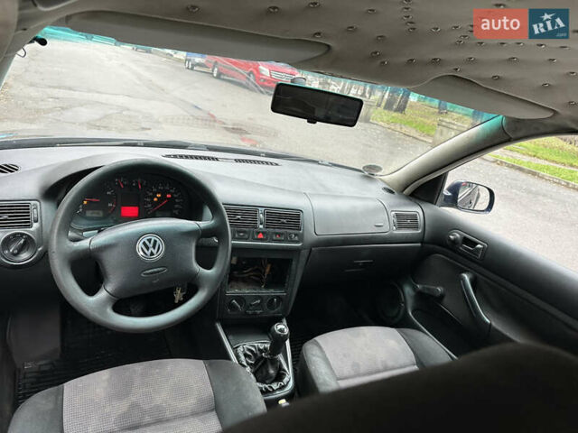 Синий Фольксваген Гольф, объемом двигателя 1.9 л и пробегом 337 тыс. км за 2850 $, фото 33 на Automoto.ua