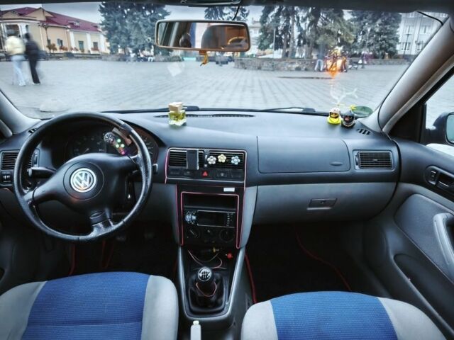 Синій Фольксваген Гольф, об'ємом двигуна 1.4 л та пробігом 355 тис. км за 3700 $, фото 8 на Automoto.ua