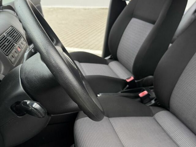 Синій Фольксваген Гольф, об'ємом двигуна 1.6 л та пробігом 99 тис. км за 5400 $, фото 19 на Automoto.ua