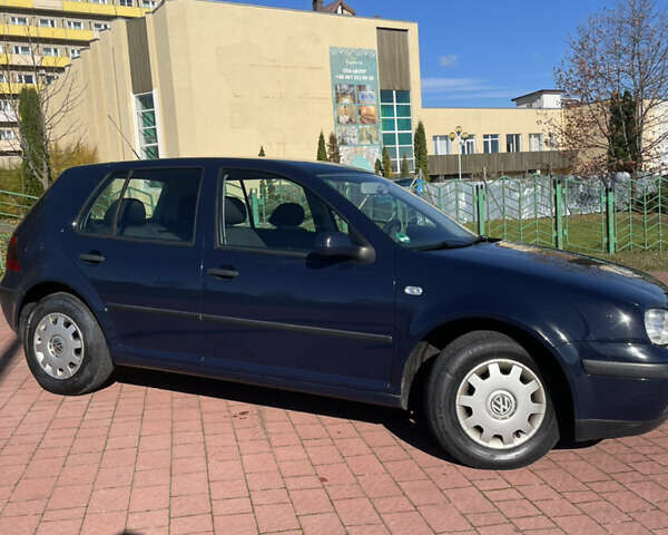 Синий Фольксваген Гольф, объемом двигателя 1.6 л и пробегом 180 тыс. км за 4599 $, фото 7 на Automoto.ua