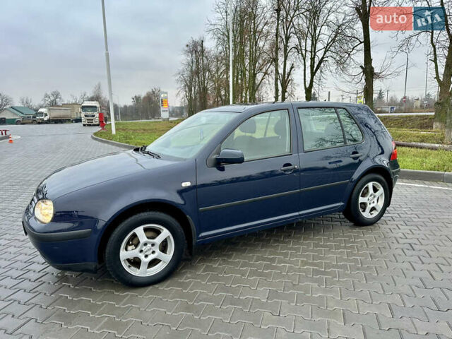 Синий Фольксваген Гольф, объемом двигателя 1.39 л и пробегом 210 тыс. км за 4000 $, фото 4 на Automoto.ua