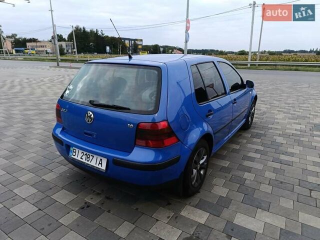 Синий Фольксваген Гольф, объемом двигателя 1.6 л и пробегом 312 тыс. км за 4500 $, фото 2 на Automoto.ua