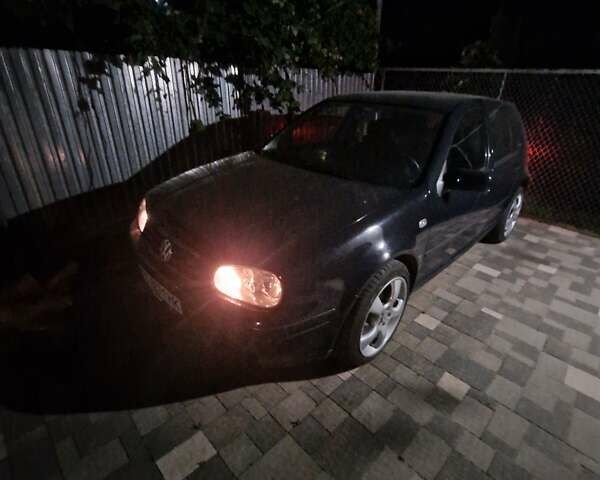 Синий Фольксваген Гольф, объемом двигателя 1.39 л и пробегом 150 тыс. км за 3300 $, фото 4 на Automoto.ua