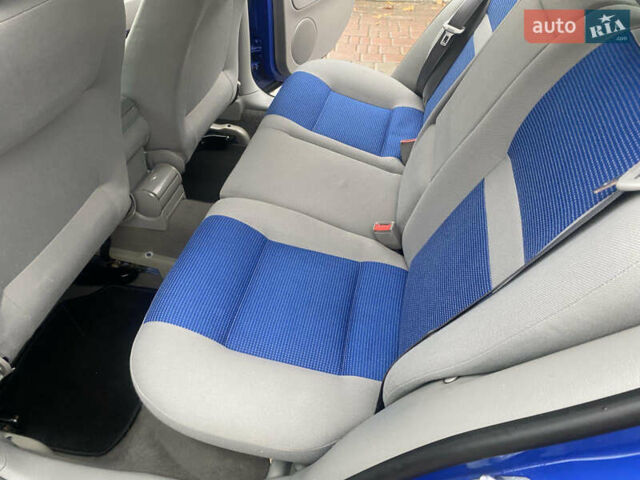 Синий Фольксваген Гольф, объемом двигателя 1.6 л и пробегом 226 тыс. км за 4800 $, фото 22 на Automoto.ua