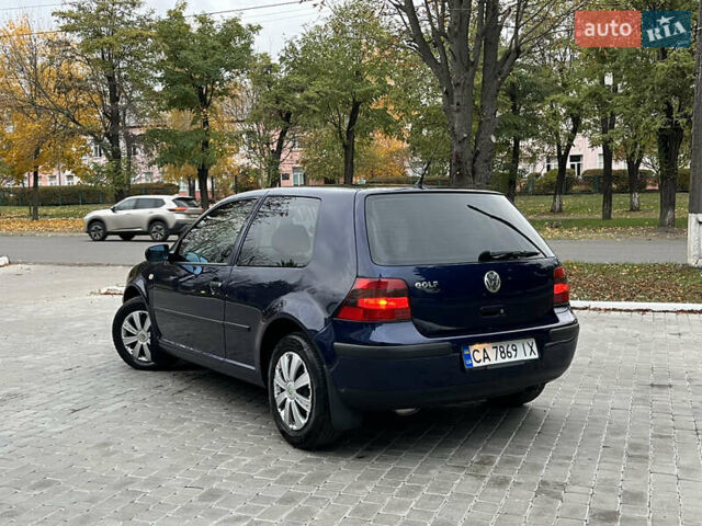 Синий Фольксваген Гольф, объемом двигателя 1.39 л и пробегом 233 тыс. км за 3850 $, фото 27 на Automoto.ua