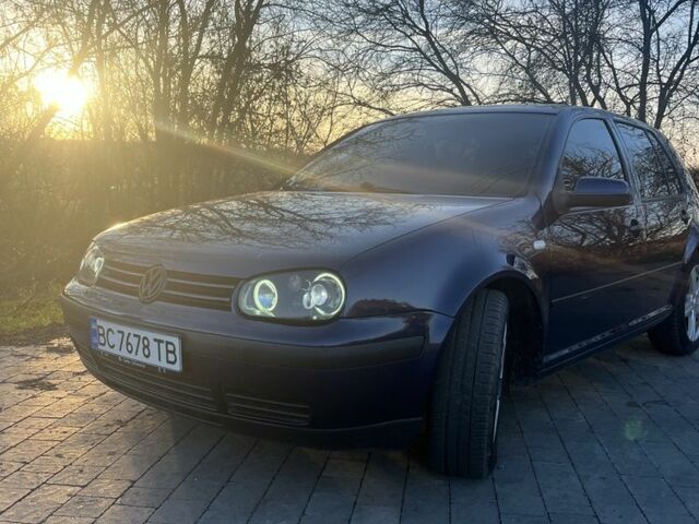 Синий Фольксваген Гольф, объемом двигателя 1.4 л и пробегом 219 тыс. км за 4200 $, фото 2 на Automoto.ua