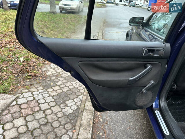 Синий Фольксваген Гольф, объемом двигателя 1.9 л и пробегом 337 тыс. км за 2850 $, фото 34 на Automoto.ua