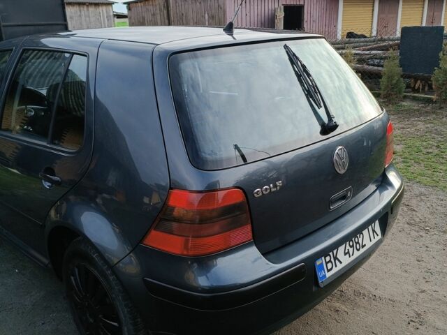 Синій Фольксваген Гольф, об'ємом двигуна 1.6 л та пробігом 228 тис. км за 4999 $, фото 4 на Automoto.ua