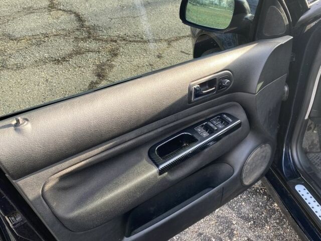 Синий Фольксваген Гольф, объемом двигателя 1.6 л и пробегом 380 тыс. км за 3600 $, фото 6 на Automoto.ua