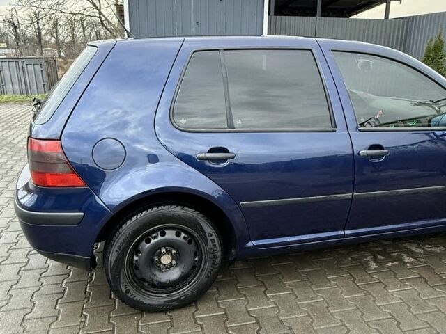 Синий Фольксваген Гольф, объемом двигателя 1.9 л и пробегом 436 тыс. км за 5200 $, фото 3 на Automoto.ua