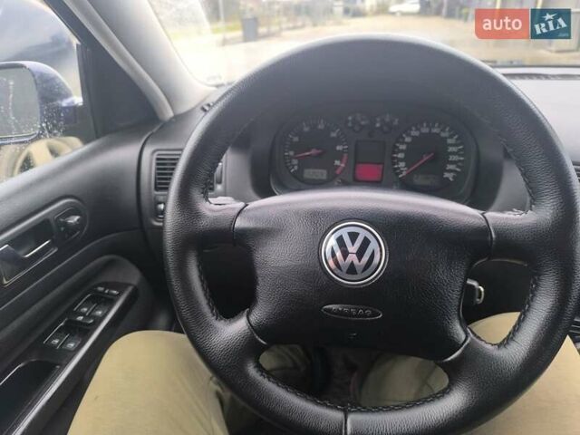 Синій Фольксваген Гольф, об'ємом двигуна 1.6 л та пробігом 220 тис. км за 3850 $, фото 17 на Automoto.ua