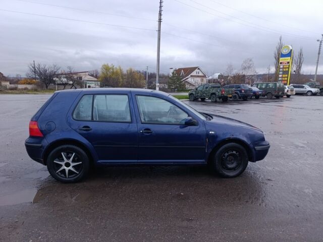 Синий Фольксваген Гольф, объемом двигателя 1.9 л и пробегом 333 тыс. км за 1550 $, фото 5 на Automoto.ua