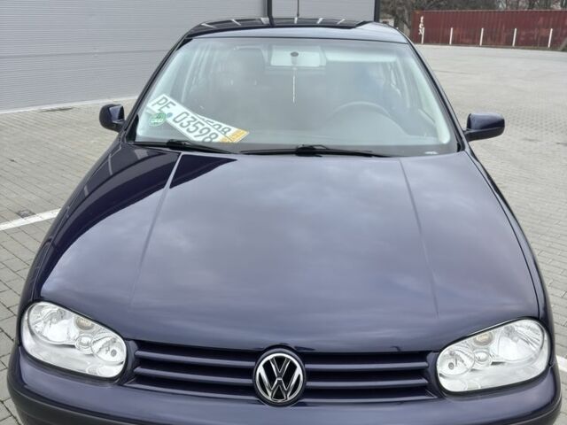 Синій Фольксваген Гольф, об'ємом двигуна 1.6 л та пробігом 99 тис. км за 5400 $, фото 1 на Automoto.ua